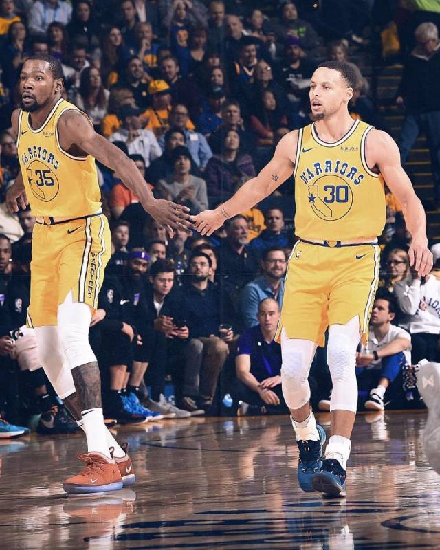 场上的每一 场上的每一