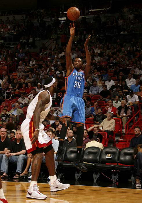 也是对球队 也是对球队